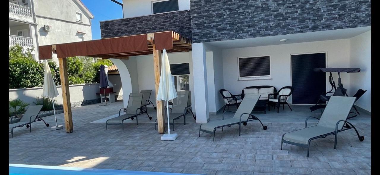 Villa Mira ***** Pinezici  Ngoại thất bức ảnh