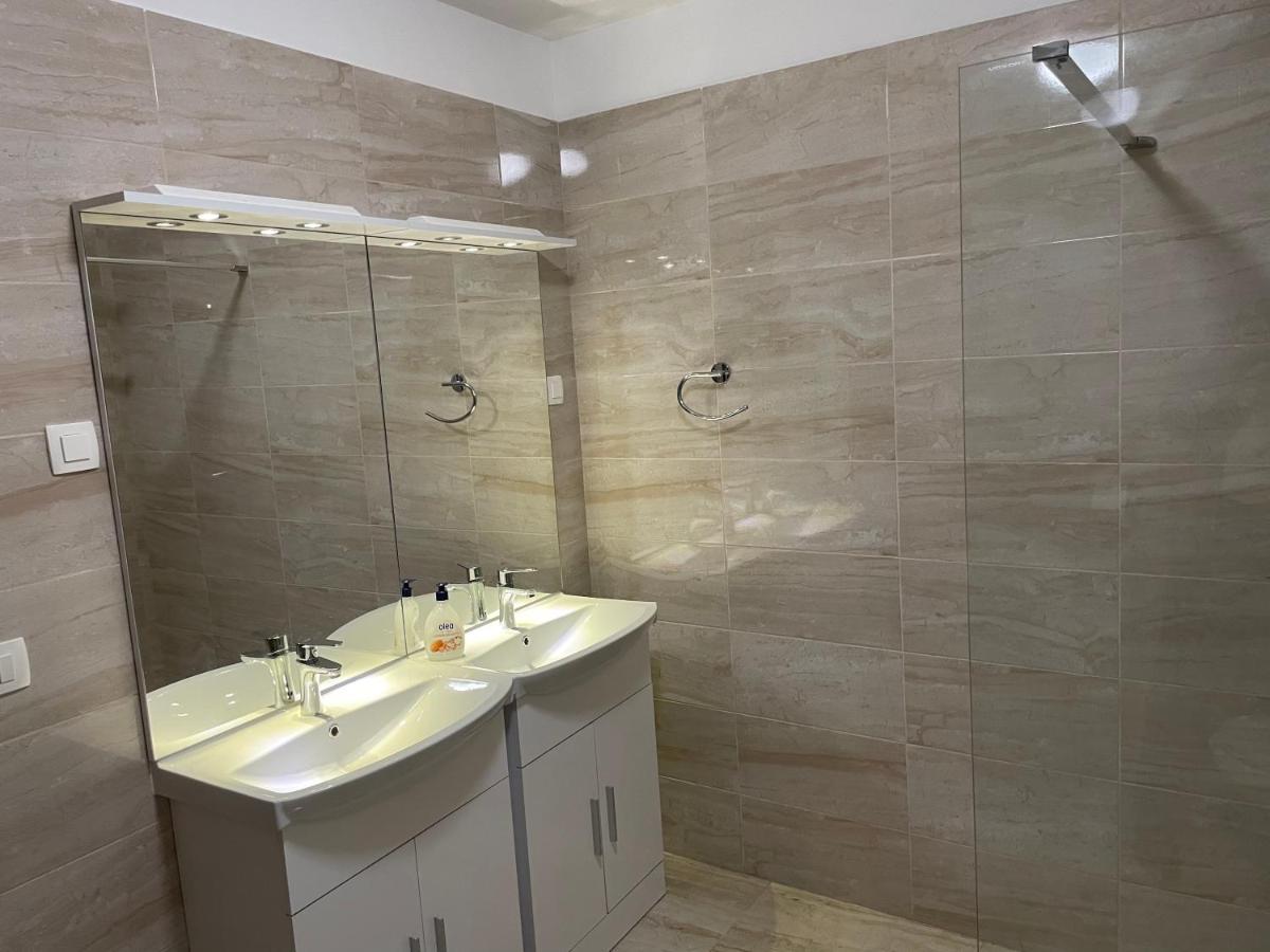 Villa Mira ***** Pinezici  Ngoại thất bức ảnh