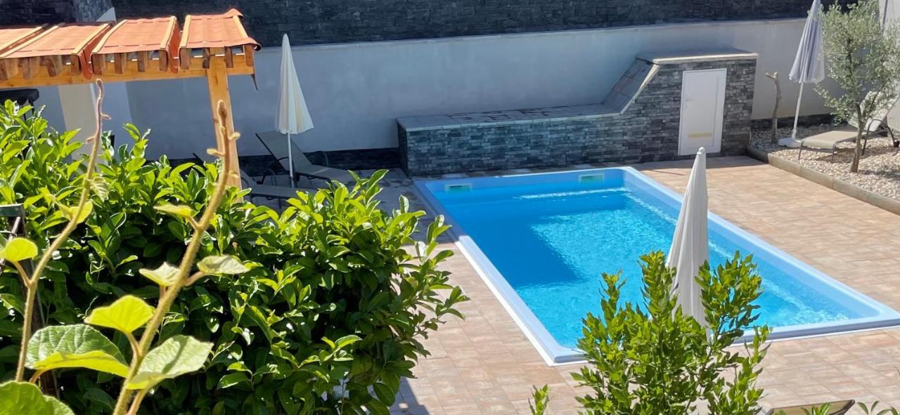 Villa Mira ***** Pinezici  Ngoại thất bức ảnh